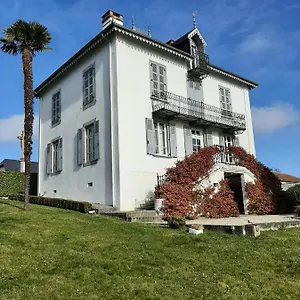 Couette-café Maison Laplace, Burg